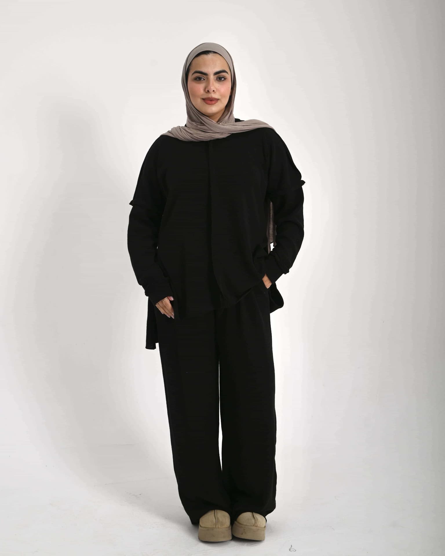 Wool Set In Black